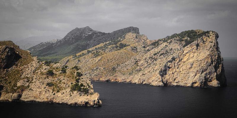 上海科技企业销售培训：从技术专家到解决方案销售顾问的转型路径